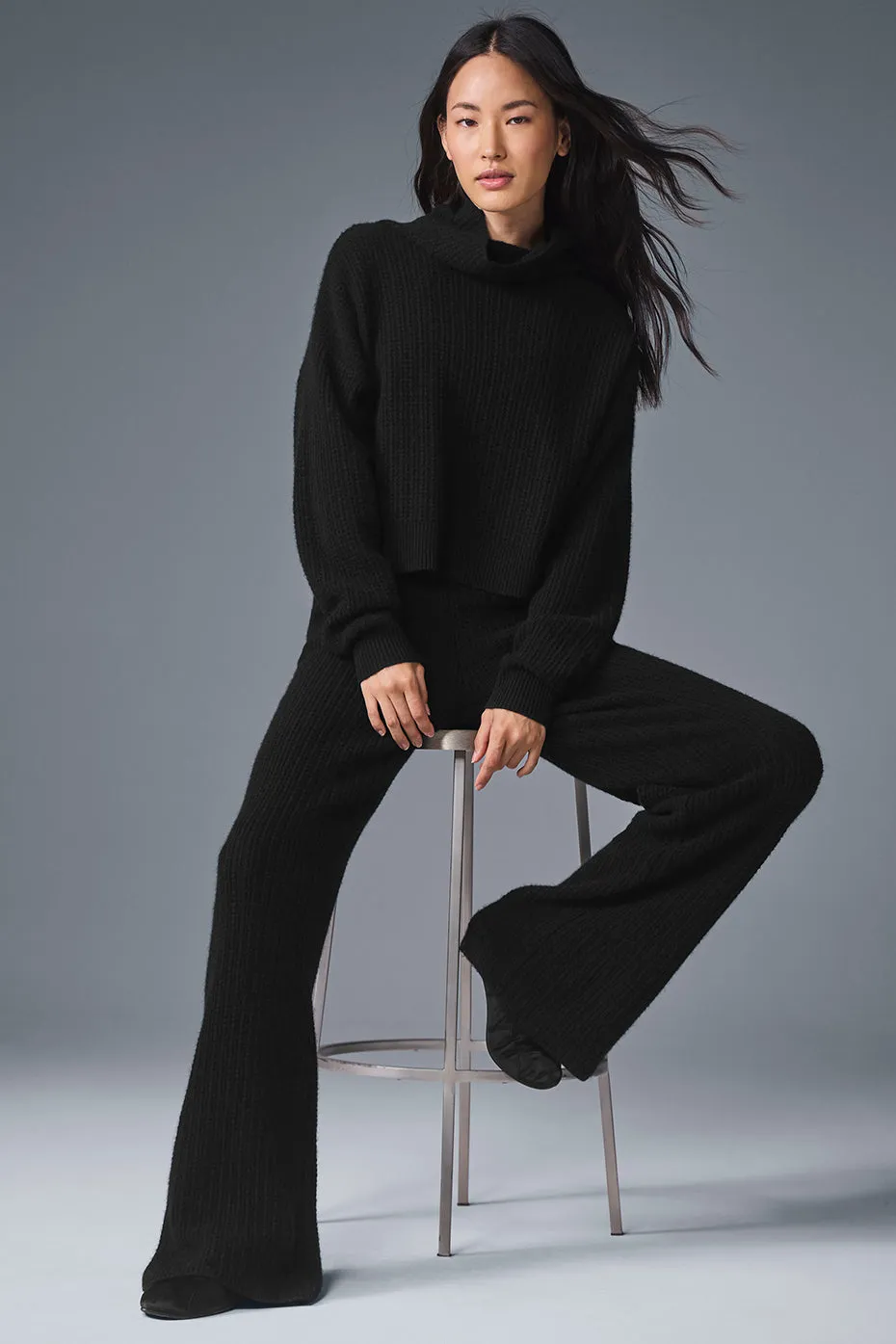 Cashmere High-Waist Plush Waffle Pant - Black