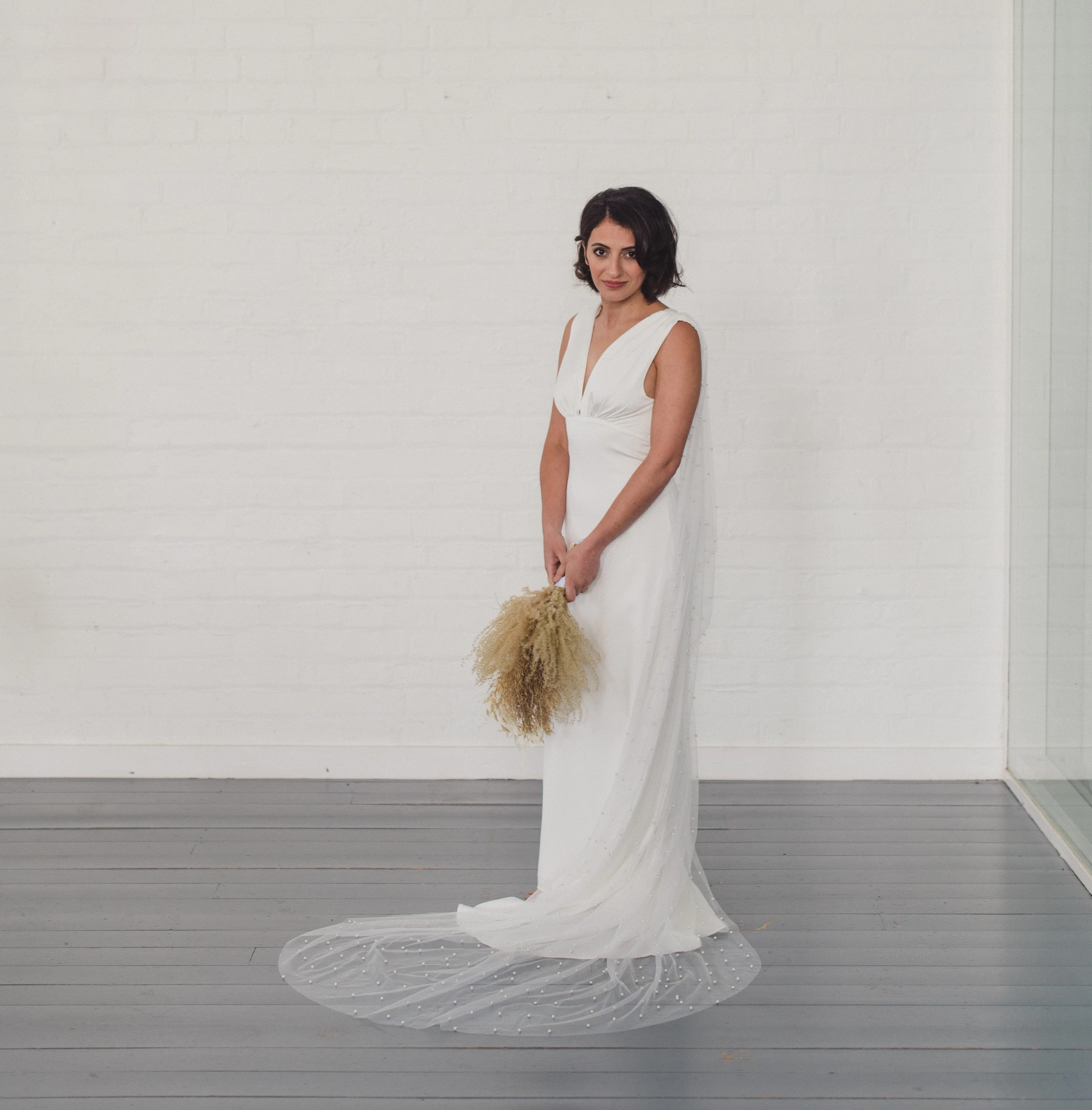 HARPER | Draped cape or veil with pearls