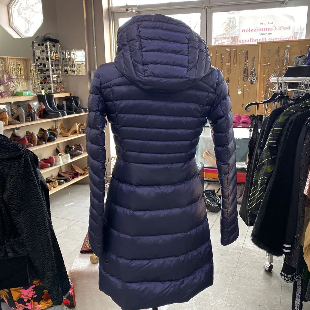 Lululemon down filled puffer coat 4