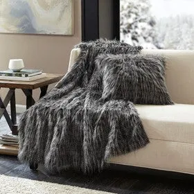 Luxury Faux Fur Throw Blanket