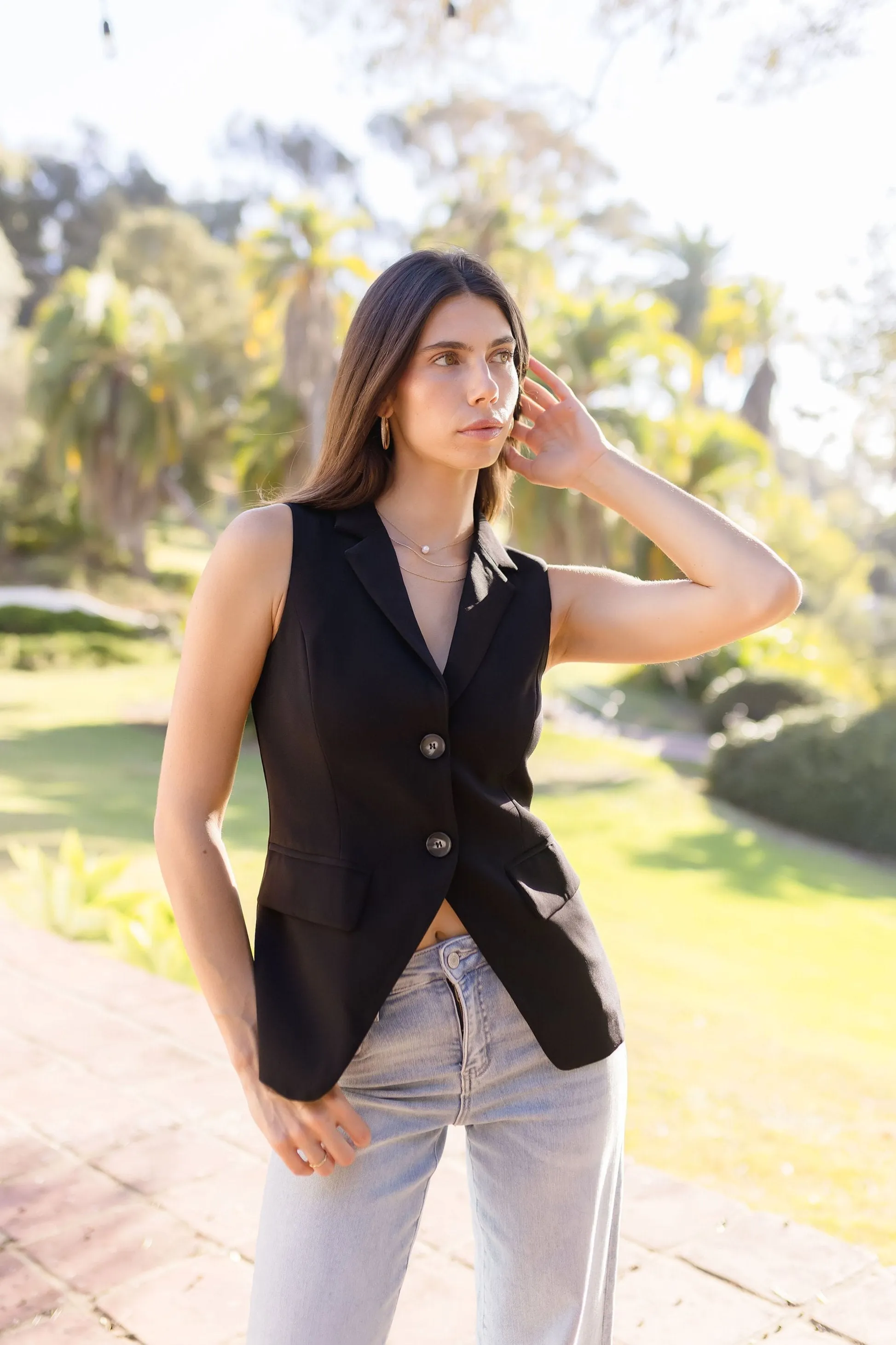 Robin Sleeveless Button Down Vest Black