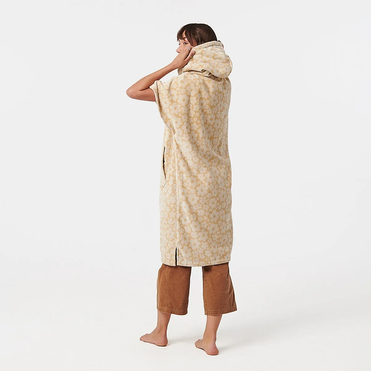 Slowtide Ginny Ex Warm SM/MD Poncho-Sandstone