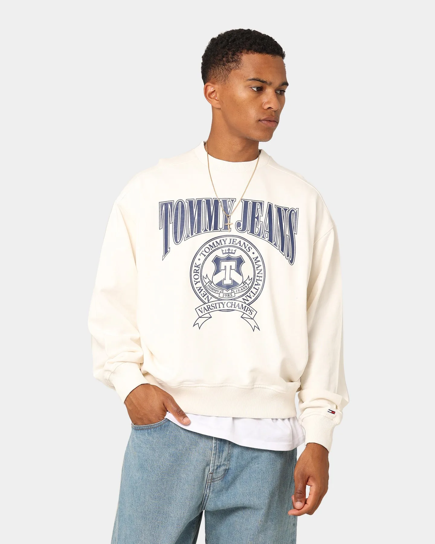 Tommy Jeans TJM Comfort Varsity Crewneck Ancient White